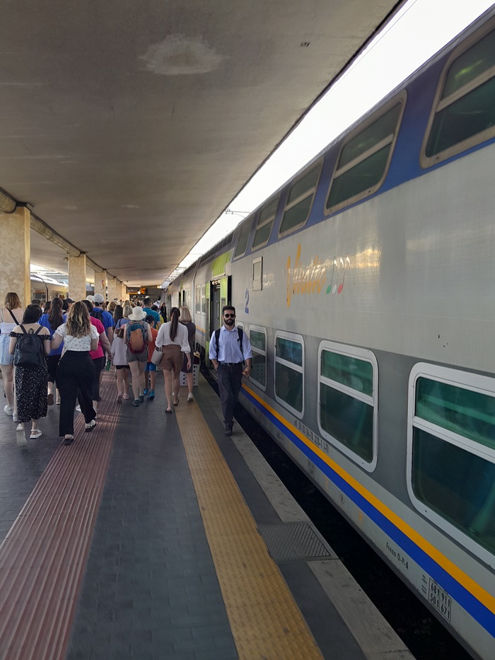 How to Travel Italy by Train 2024 Guide Discover Italy